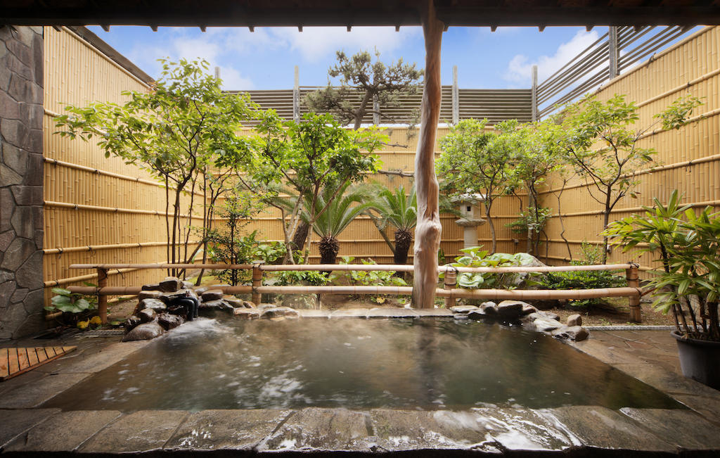 Tateyama Yuhikaigan Hotel Exterior photo