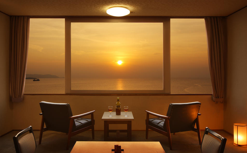 Tateyama Yuhikaigan Hotel Exterior photo